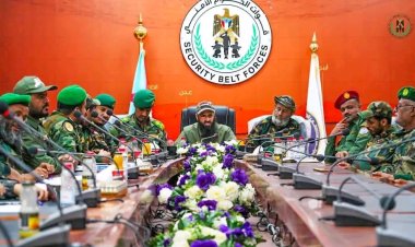 العميد الوالي يترأس اجتماعا أمنيا لقادة الأحزمة الأمنية ويؤكد الجاهزية لتنفيذ توجيهات القيادة العليا