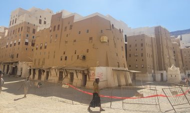 مدير عام شبام يوجّه بإجراءات احترازية عاجلة لمنزل آيل للسقوط بمدينة شبام وهدمه حفاظًا على الأرواح