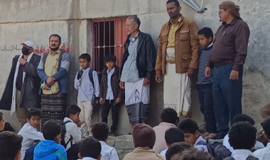 فريق التوجيه التربوي بيافع رصد يتفقد سير العملية التعليمية بمدرستي رهوة السوق في المنطقة التعليمية رخمة