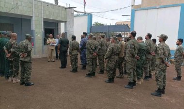 بتوجيهات مدير عام شرطة العاصمة عدن.. قيادتا الرقابة والتفتيش والتوجيه المعنوي تنفذان نزولاً ميدانياً إلى قسم شرطة الدرين