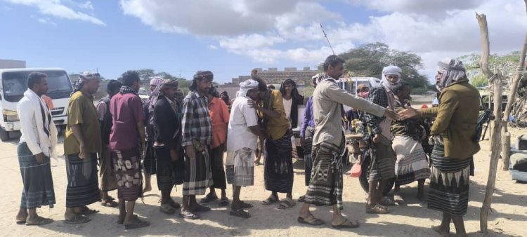 انتقالي أحور يقدم واجب العزاء لأسرة الفقيد الشيخ يسلم أحمد غيرم اليسلمي