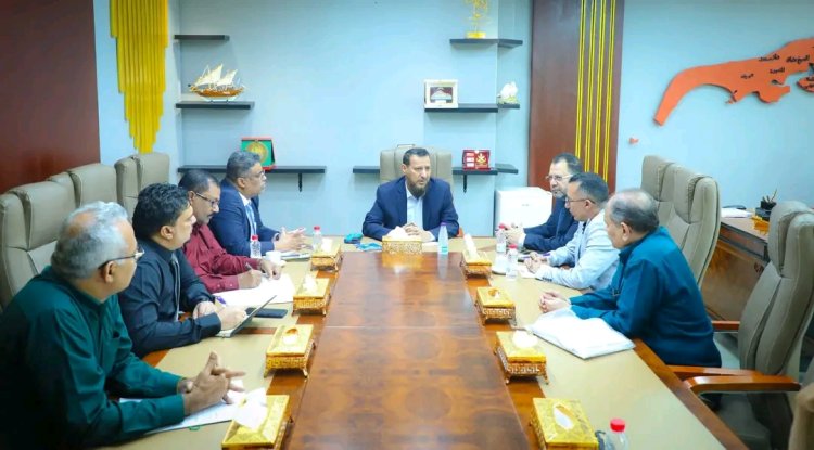 محافظ عدن يوجه بإعادة فتح مكتب الجهاز المركزي للرقابة والمحاسبة بديوان المحافظة