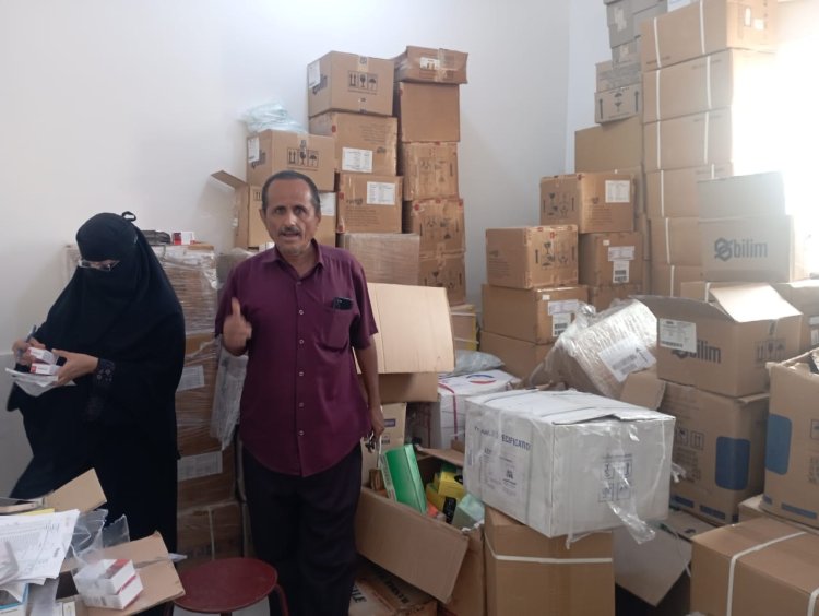 بدعم من منظمة كير.. مركز قرية البيطرة الصحي بتبن يتسلم دفعة أدوية جديدة ويعلن استمرار أعمال التوسعة