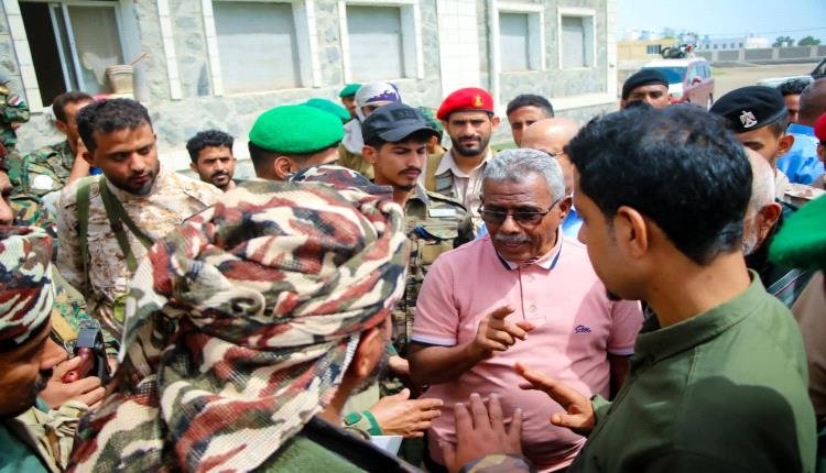 قوات الأمن الوطني تتسلم عدداً من المعسكرات في العاصمة عدن