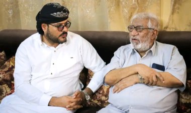 نائب رئيس تنفيذية انتقالي حضرموت يزور المناضل الأكتوبري والشخصية التربوية سالم عبد المنعم باعثمان