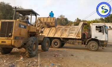 استعداداً لرمضان.. صندوق النظافة يواصل حملته الشاملة من زنجبار إلى خنفر وشقرة بمعدات ثقيلة وجهود متواصلة