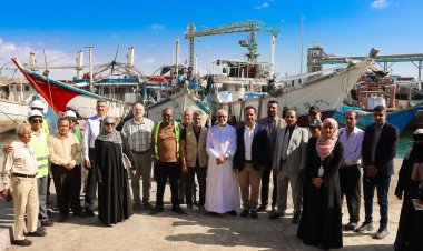 برعاية الوزير السقطري.. تسليم موقع مشروع إنشاء رصيف الدوكيارد السمكي في عدن بتمويل ألماني