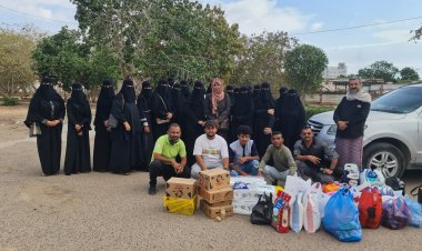 لتعزيز قيم التكافل الاجتماعي.. طلاب كلية التربية عدن يزورون دار المسنين