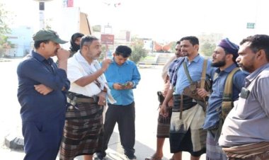 رئيس انتقالي أبين وقائد حزام زنجبار يتفقدان موقع مليونية الثبات والوفاء بعاصمة المحافظة