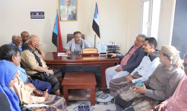 انتقالي أبين يلتقي اللجان التنظيمية لمليونية الثبات والوفاء وادارة مرور المحافظة ويؤكد استكمال الترتيبات النهائية