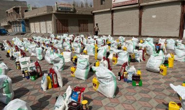 اتحاد الجمعيات الخيرية يواصل توزع سلال غذائية ويستهدف محافظتي لحج وأبين