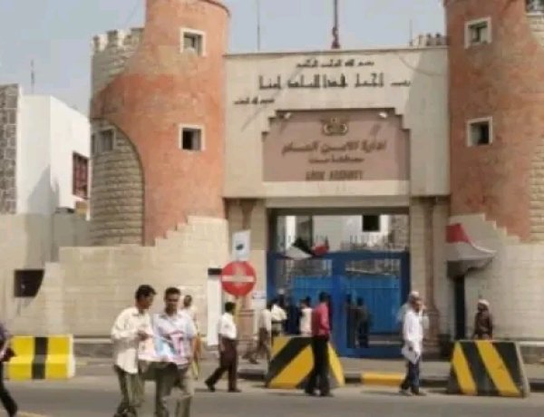 شرطة المنصورة: إصابة أحد أفراد القسم أثناء تعامل أمني مع حادثة في سوق توب سنتر