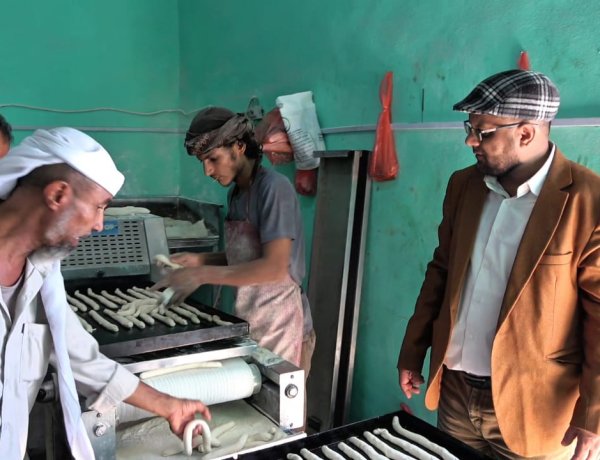 بدعم رجال الخير.. أفران التيسير بدارسعد تكسر حدة الغلاء بـ 17 ألف قرص روتي يومياً كمرحلة أولية