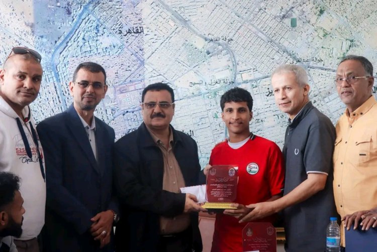 إدارة نادي أهلي عدن تلتقي الفريق الكروي الأول