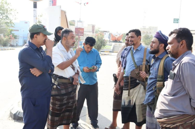 رئيس انتقالي أبين وقائد حزام زنجبار يتفقدان موقع مليونية الثبات والوفاء بعاصمة المحافظة