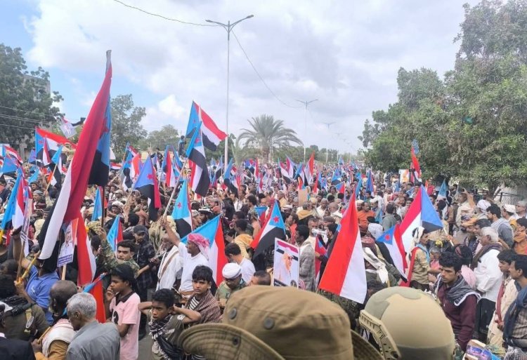 من زنجبار الصمود مليونية الثبات والوفاء