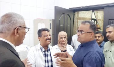 عدن..زيارة تفقدية لتعزيز الانضباط الوظيفي في مديرية التواهي