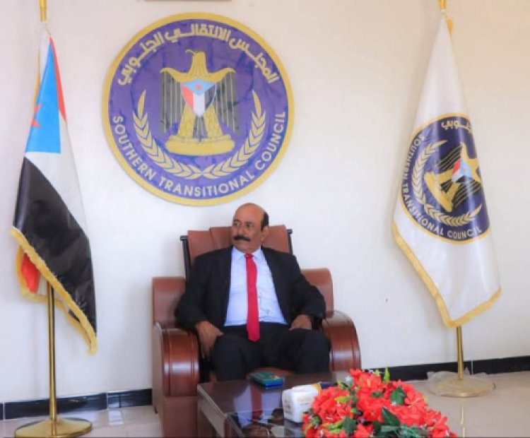 عـاجــل: لحمر بن لسود يكشف تفاصيل ضغوط استمرت شهرين لإجباره على السفر إلى الرياض