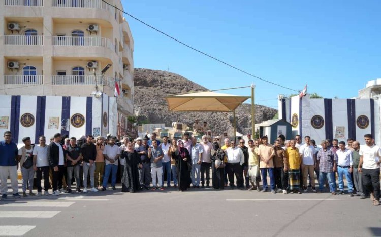 الأمانة العامة تواصل وقفاتها الاحتجاجية في مواجهة محاولة إسكات صوت شعب الجنوب ومصادرة ارادته