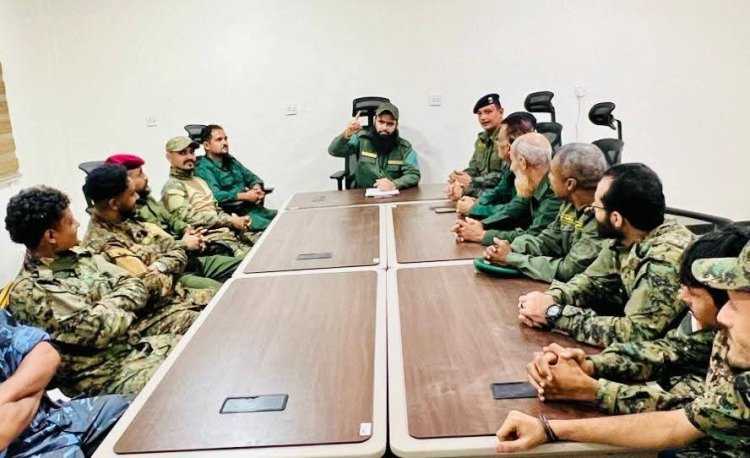 المقدم مياس الجعدني يقود حملة يقظة أمنية: اجتماع عاجل لضباط مكافحة المخدرات بعدن لتحصين الشباب وملاحقة المروجين