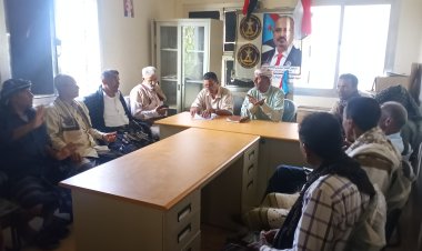 رئيس تنفيذية انتقالي زنجبار يعقد اجتماعًا برؤساء اللجان المحلية بالمديرية