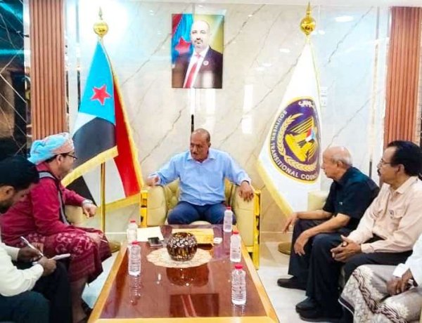 هرهرة يلتقي الشيخ صالح اليزيدي ويؤكد على دور الوساطات المجتمعية والقبلية في احتواء النزاعات وترسيخ الاستقرار في الجنوب