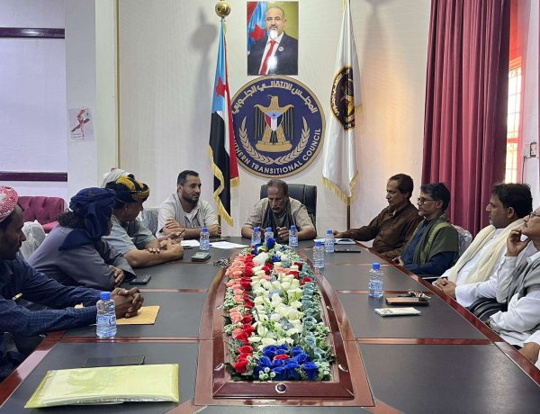 انتقالي المهرة يعقد اجتماعه الدوري ويقر فعالية جماهيرية إحياءً لذكرى تأسيس المجلس الانتقالي الجنوبي