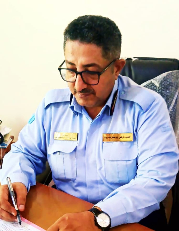 النائب الأول لمصلحة فرع الهجرة والجوازات والجنسية بالعاصمة عدن: عمل المصلحة يسير بانتظام وسرعة في إنجاز معاملات المواطنين