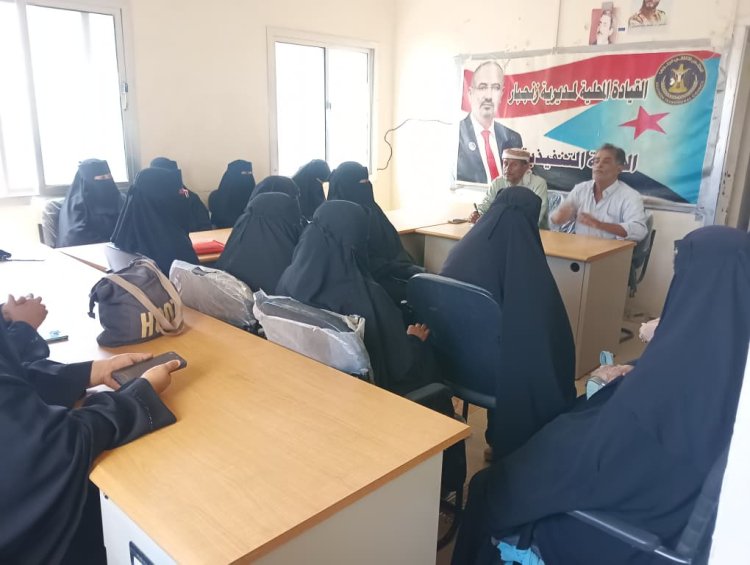 رئيس تنفيذية ​انتقالي زنجبار يلتقي باللجان المحلية ويناقش الاستعداد لمليونية تجديد التفويض للرئيس الزُبيدي