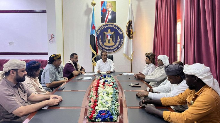 انتقالي المهرة يعقد اجتماعًا استثنائيًا ويقر فعالية جماهيرية حاشدة في المسيلة