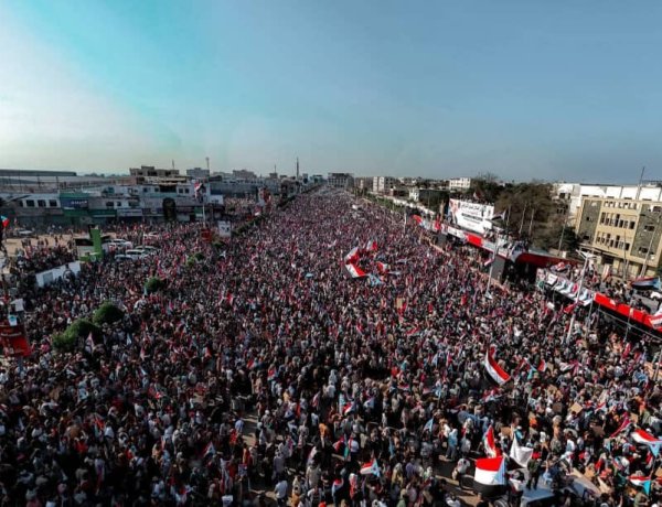 تأكيدا على مبدأ التفويض .. العاصمة عدن تشهد فعالية مليونية بمناسبة الذكرى الـ9 للتفويض الشعبي للرئيس الزُبيدي