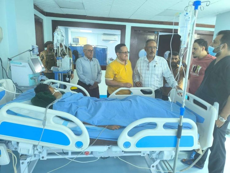 القائم بأعمال الأمين العام وعدد من قيادات المجلس يطمئنون على صحة الجريح نسيم جاحور