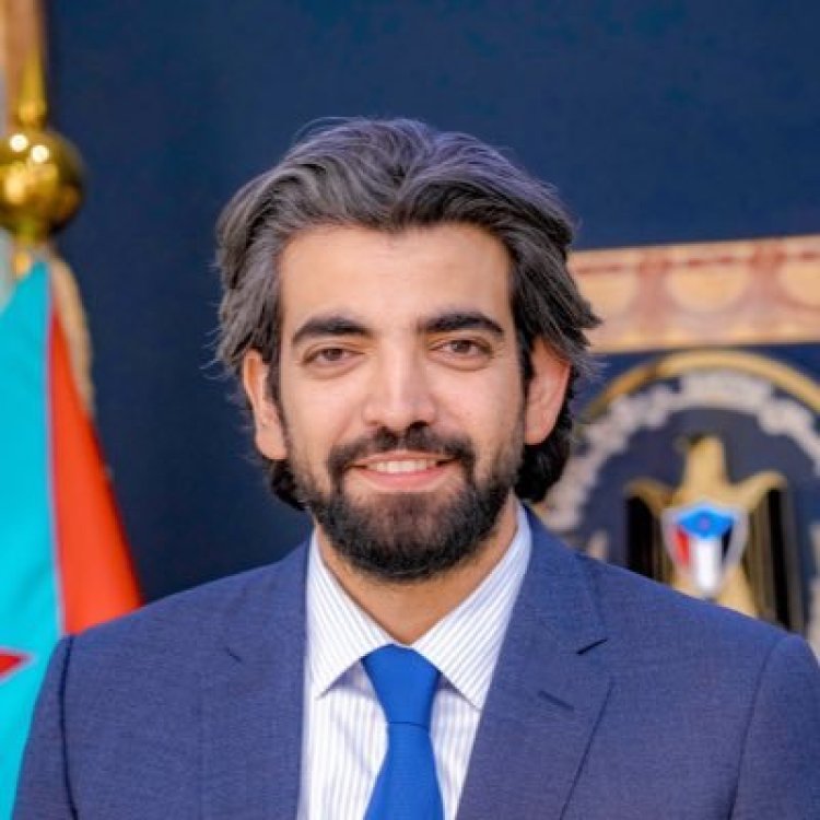عمرو البيض: قمع المتظاهرين في عدن خطأ مطلق والإدارة الحالية أخفقت في الوفاء بوعودها
