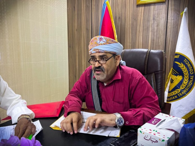 رئيس الاتحاد العام لقبائل الجنوب العربي يؤكد مواصلة النضال والتمسك بأهداف الشهداء