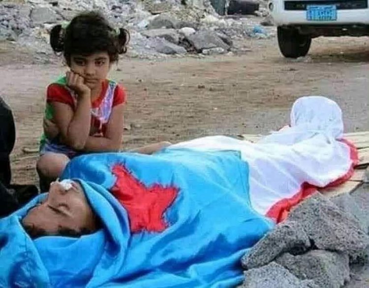 صلاح بن لغبر: أيها الجنوبيون #ولا_لكم_أي_دخل.. لا ناقة لكم ولا جمل