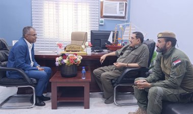 مدير شرطة العاصمة عدن يتفقد مديرية المعلا ويبحث مع السلطة المحلية أوضاعها وسبل تعزيز الأمن والاستقرار