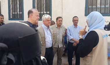 مدير صحة عدن يستقبل نائب المدير التنفيذي لليونيسيف ويتفقدان مجمع البساتين الصحي بدارسعد