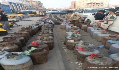 عدن بين انقطاع الكهرباء وأزمة الغاز وتأخر المرتبات.. تقرير
