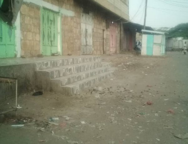 عصيان مدني في مديرية الوضيع للاسبوع الثاني رفضاً للوصاية والمطالبة بتحسين الخدمات