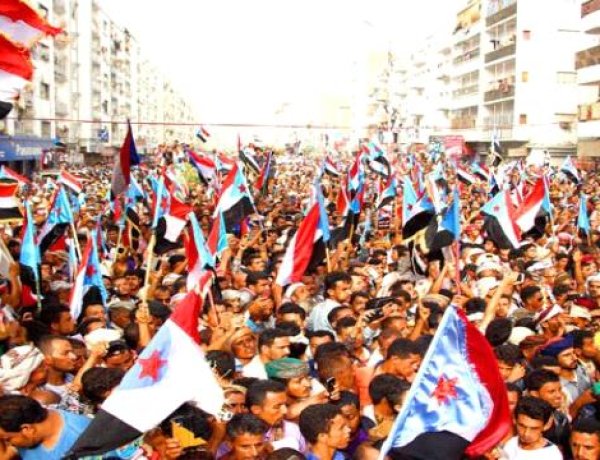 سلاح التجويع والأزمات .. رهان خاسر لكسر إرادة شعب الجنوب.. تقرير