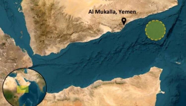 6 مسلحين يسيطرون على ناقلة نفط شرق المكلا ويغيرون مسارها للصومال