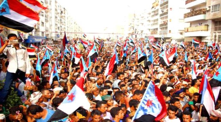 سلاح التجويع والأزمات .. رهان خاسر لكسر إرادة شعب الجنوب.. تقرير