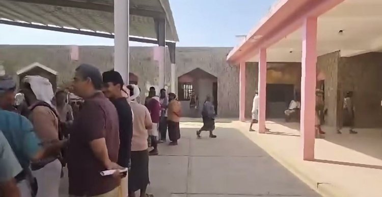 عاجل: لودر تُفشل اجتماعًا مدعومًا سعوديًا رغم الإنفاق المالي وتهتف للزُبيدي