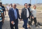 بمعية المدير التنفيذي لشركة مصافي عدن..مدير عام البريقة يدشن مشروع إعادة تأهيل أحد الشوارع المتهالكة بالمديرية