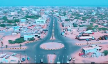 الحوثيون يسيطرون على مدينة المخا الاستراتيجية عقب انسحاب القوات التابعة للسعودية