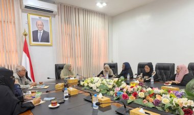 وزير الدولة لشؤون المرأة تناقش مع جنوبيات من اجل السلام سبل تمكين دور المرأة في المؤسسات الخدمية