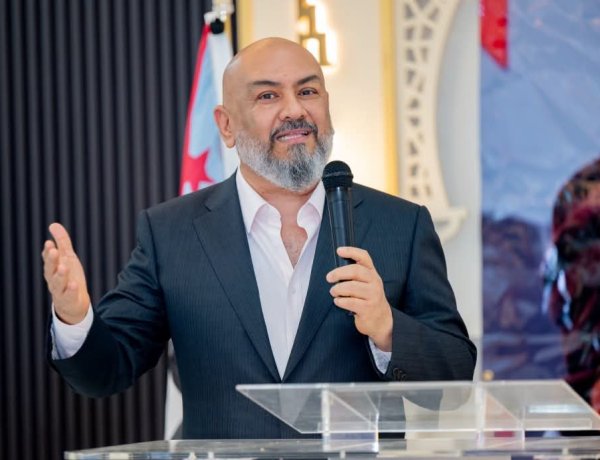 خالد اليماني : استقرار السعودية وحرية الملاحة يتطلبان عودة دولة الجنوب..