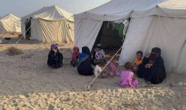 نازحو المنازل في عدن يشكون إقصاءهم من الإغاثة.. ومدير الوحدة التنفيذية للنازحين: كشوفاتهم قيد التجهيز