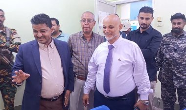 معاوية والخضر وعبادي يدشنون المخيم العلاجي المجاني للاضطرابات النفسية في مستشفى الأمراض النفسية بعدن