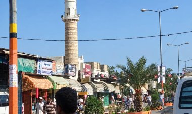مطالبات شعبية في خنفر بمنع حمل السلاح ليلاً لسائقي الدراجات النارية وتفتيش مخيمات النازحين
